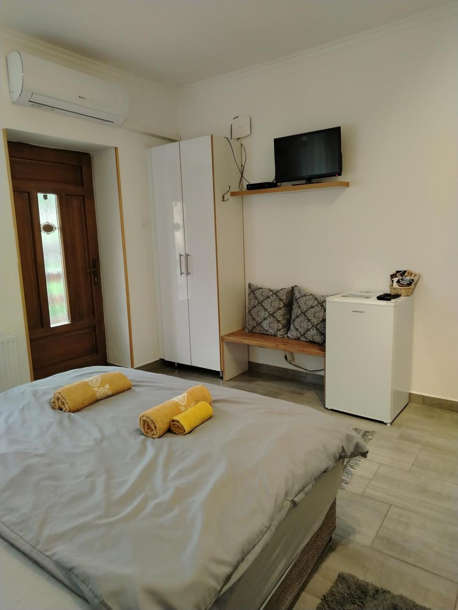 Kaptarko Apartmanhaz Demjen Exterior photo