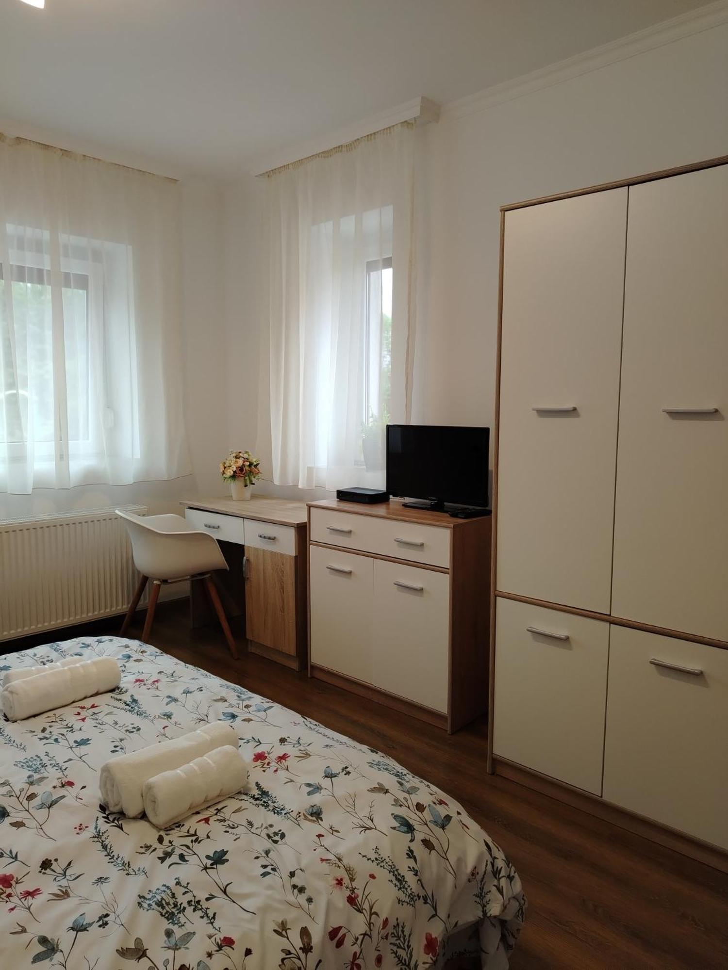 Kaptarko Apartmanhaz Demjen Exterior photo