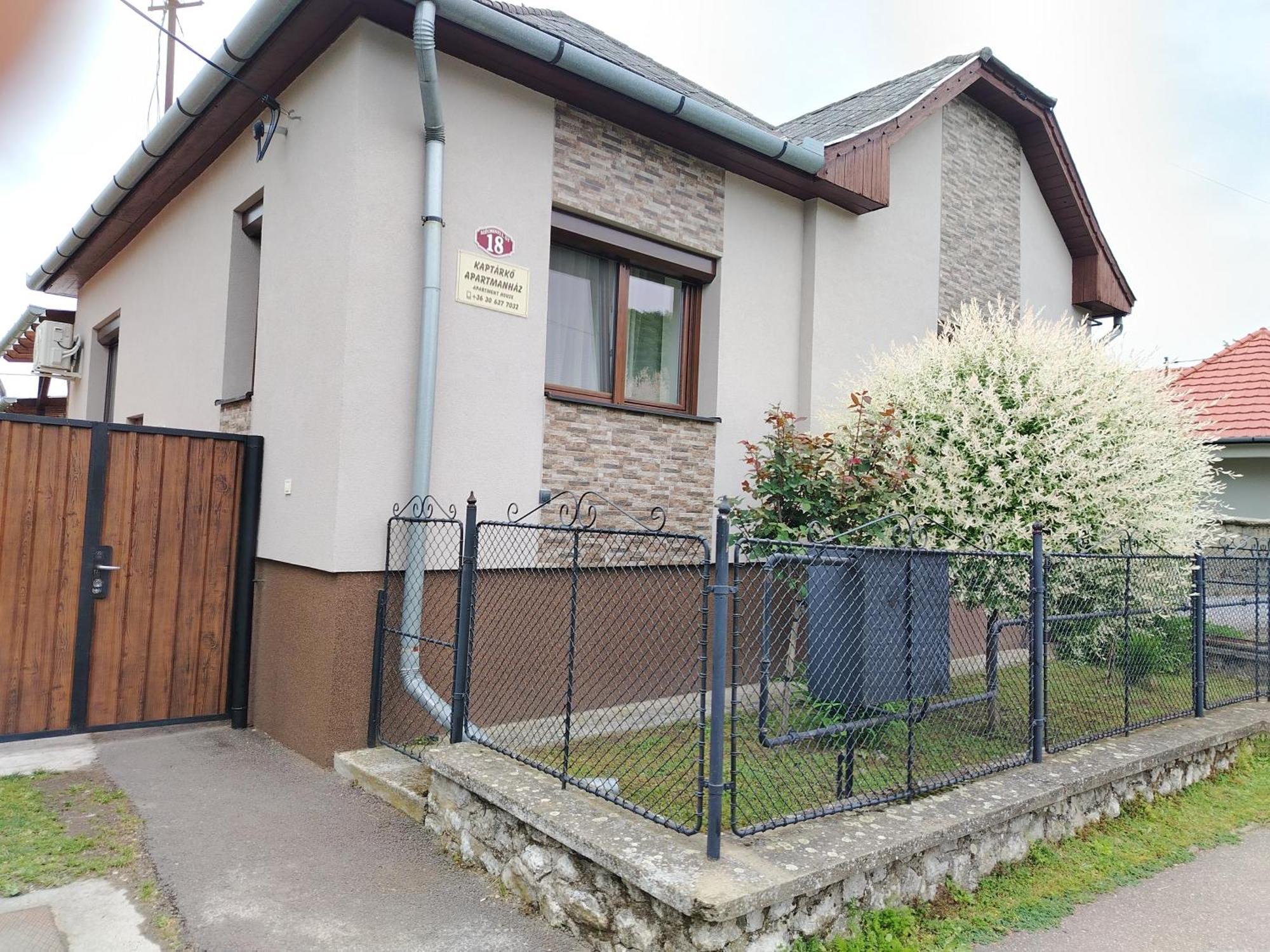 Kaptarko Apartmanhaz Demjen Exterior photo
