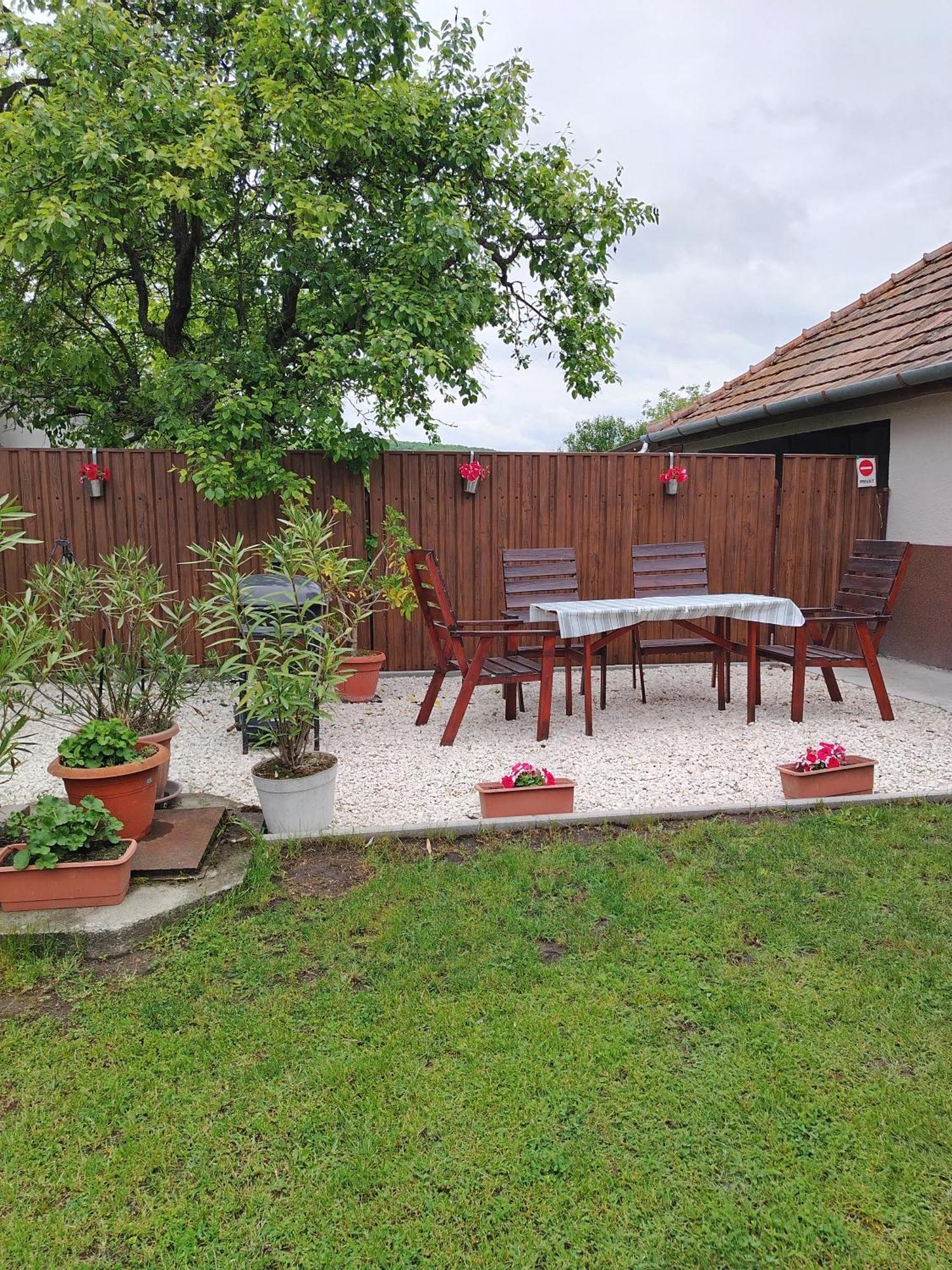 Kaptarko Apartmanhaz Demjen Exterior photo